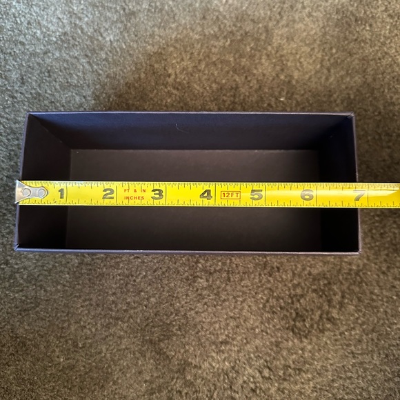 Prada Gift Box - Picture 9 of 11